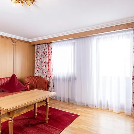 St. Joseph Aparthotel 4*