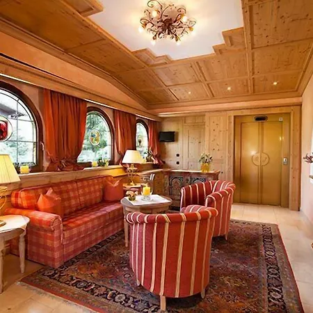 St. Joseph Aparthotel 4*