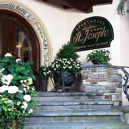 公寓式酒店 St. Joseph 4*