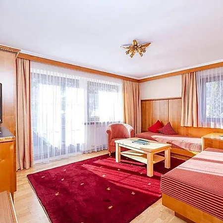 Aparthotel St. Joseph 4*