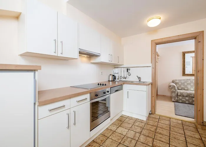 Landhaus St. Joseph Апарт-отель Майрхофен