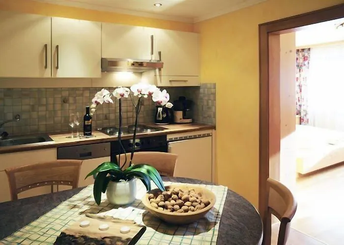 Landhaus St. Joseph Апарт-отель Майрхофен