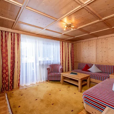 St. Joseph Aparthotel 4*