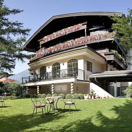 Aparthotel St. Joseph 4*